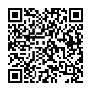 有时夏云杰还会下意识地朝秦岚曾经坐过的那个位置看过去二维码生成