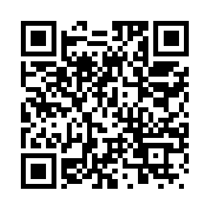 有汹涌翻滚的洪水正在朝她们吞没二维码生成