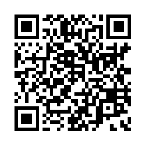 有负责港务的真人确保这交通要道的安全二维码生成