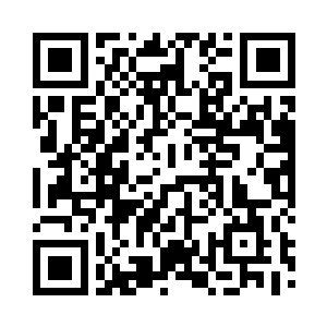 服务员也是小心细致的帮着宫少卿洁面二维码生成