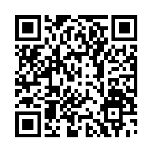 望着面前这颗已经成长为家族中最璀璨的明珠二维码生成