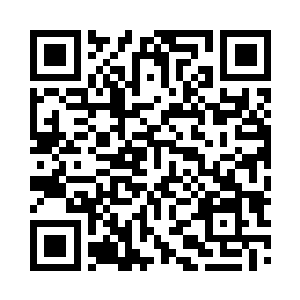 朝大殿八张座椅后面左侧的洞窟走了进去二维码生成