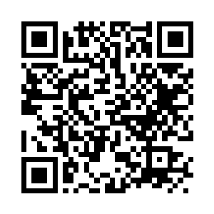 朝着直劈而来的血红刀光眨了眨眼睛二维码生成