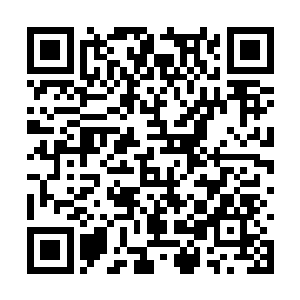 朝着那间二楼的卧室快步走去……希望还来得及吧二维码生成