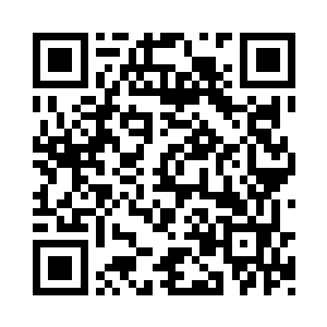 本来一脸无事的吴虎臣似乎再也没有办法忍住二维码生成