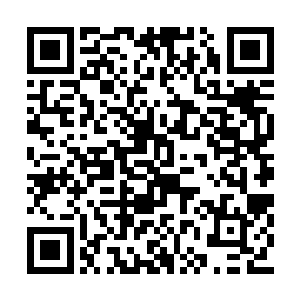 本来自己还在想要用什么办法去阻止她加入他们二维码生成