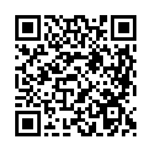 本来萧易在第二天就想要去会一下那个赵三少二维码生成