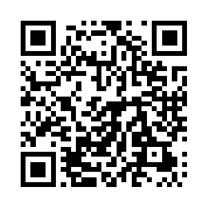 本来还在朝后退去的苏凡却一脚踏在了地面二维码生成