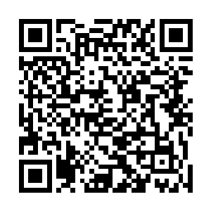本来还正儿八经的想要大吼一声去打破云冰心眼前的幻影二维码生成