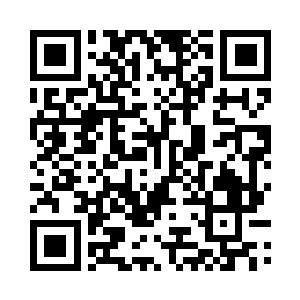 本来这一次他的母亲也要跟着过来的二维码生成