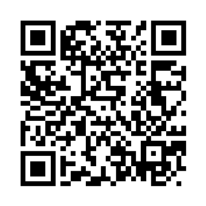 朱平安双手恭敬有加的将桌上的青词缓缓展开二维码生成