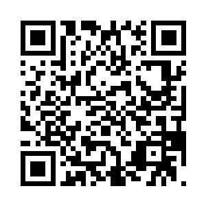 朱平安在公堂上用力的拍了一下惊堂木二维码生成