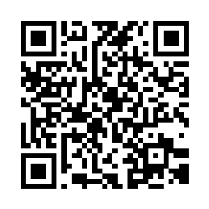 朵丽公主穿着鲜红色的挂满了宝石的盛装出席二维码生成