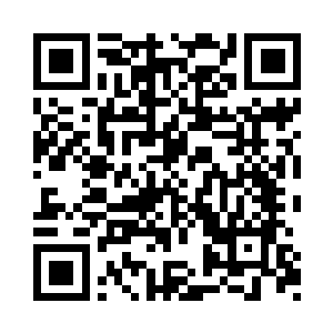 机器人z2093也非常谨慎的从床底下爬出来了二维码生成