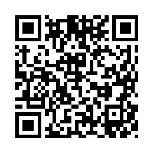 李冰和王家家主王明明并排走在一起二维码生成