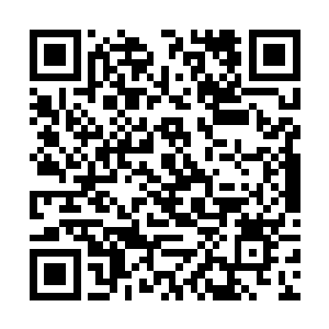 李凌和云飘飘也都先选择了一个有利的地方安顿下来二维码生成