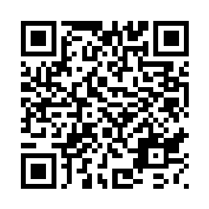 李奇便瞧见在床边的那张四方桌上二维码生成