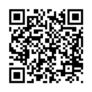 李奥纳多发现眼前的服务生也变成了二维码生成