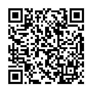 李姝纤纤玉手重重的将手里的甜羹放在朱平安面前二维码生成