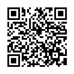 李川才注意到周围的石柱都是坑坑洼洼的二维码生成