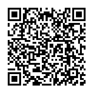 李川看着学校那个小卖铺前一脸痞子样的青年有点无言以对的感觉二维码生成