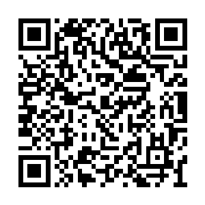 李川被两个美女用刀子一样的目光看得头皮发麻二维码生成