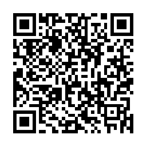 李思辰和孟波本来是想要看着黄杰将聚人气的风水局摆好二维码生成