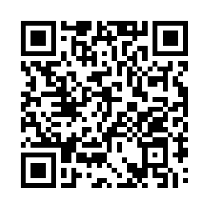 李斯斯看着宴维和伍秀韵两人之间的互动二维码生成