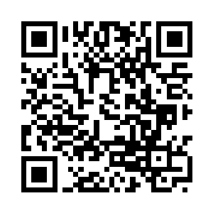 李明泽端着酒杯坐在角落默默无言二维码生成