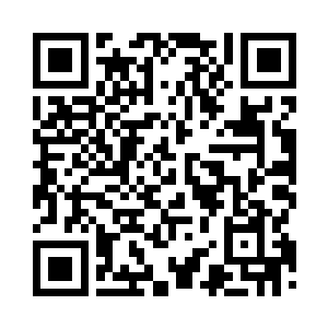 李梦婕听到凌雪鹫那连续不止的小声二维码生成