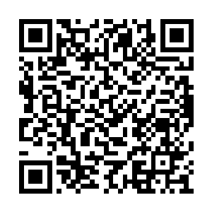 李毅看看一脸得意的邵逸先和一脸奸笑的庄传林二维码生成