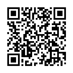 李耀忙着抓紧小明和文文两个小小的二维码生成