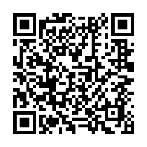 李耀狠狠撞上了坠落在地面的悬浮式空中火力平台二维码生成