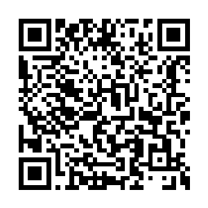 李耀试图寻找一种双方都能理解的高效沟通方式二维码生成