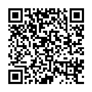 李莳瑜看了看其他人都已经赶往自己的地方做最后的准备二维码生成