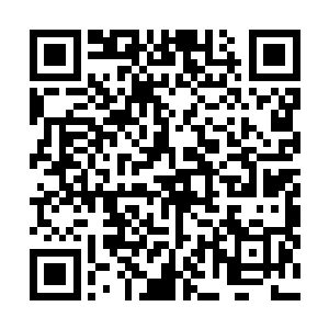 李郑一目光再次的望了一眼赵雨华和萧易两人消失的方向二维码生成