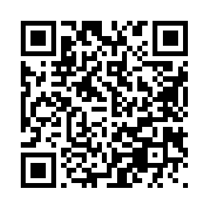 李金方在飞身越过被大卫掀倒的桌子的同时二维码生成