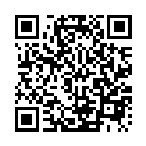 李雨彤将一份邀请函放在林烽的手上二维码生成