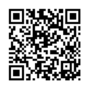 李雨彤笑着带着一名漂亮的女孩走了过来二维码生成