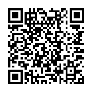 李香刚跟于今讲述了她跟李伟从相遇到相识的过程二维码生成