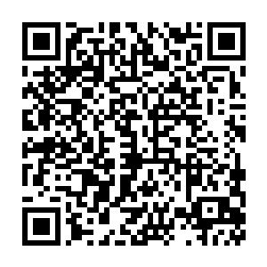 杜克就把这个新剧本交给了公爵工作室成立最早的部门――编审部二维码生成