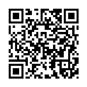 杜克注意到艾琳的眼睛一直随着他转动二维码生成