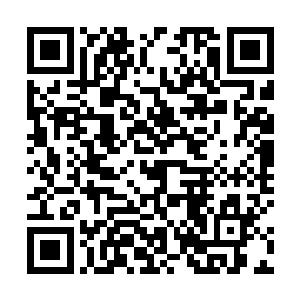 杜克的一些心思不可避免的转到了即将开始筹备立项的二维码生成