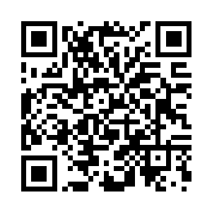 杜老太太坐在暖榻上捻着手里的佛珠二维码生成