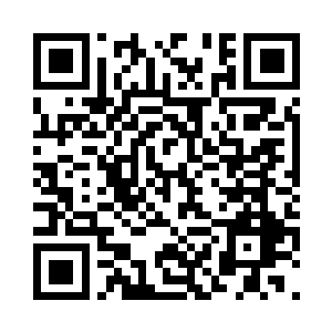 杨云跟夏天交流了一些商业上的事情二维码生成