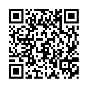 杨天华说完轻轻拍了拍我的手聊作安慰二维码生成