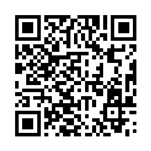 杨嫂贴心地递给他毛巾让他擦一擦头上的汗水二维码生成