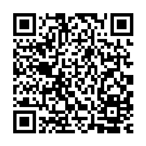 杨庆不断通过苗毅这边找夏侯承宇索要天宫的各种大大小小消息二维码生成