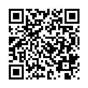 杨开捏着自己的令牌站在果园之中二维码生成