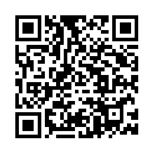 杨辰挠了挠湿答答粘着露水的头发二维码生成